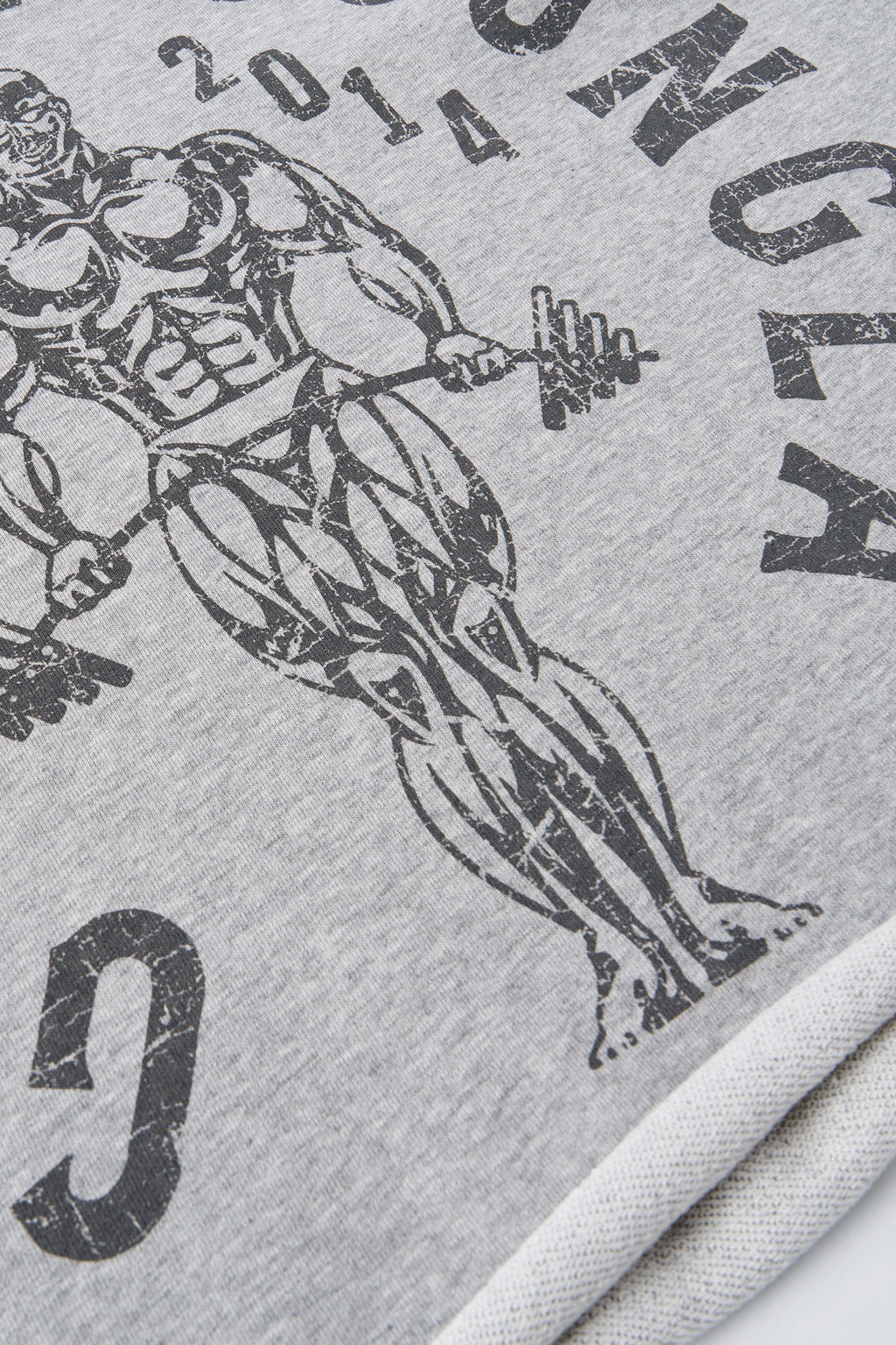 5069 - Golds Gym Retro Cut