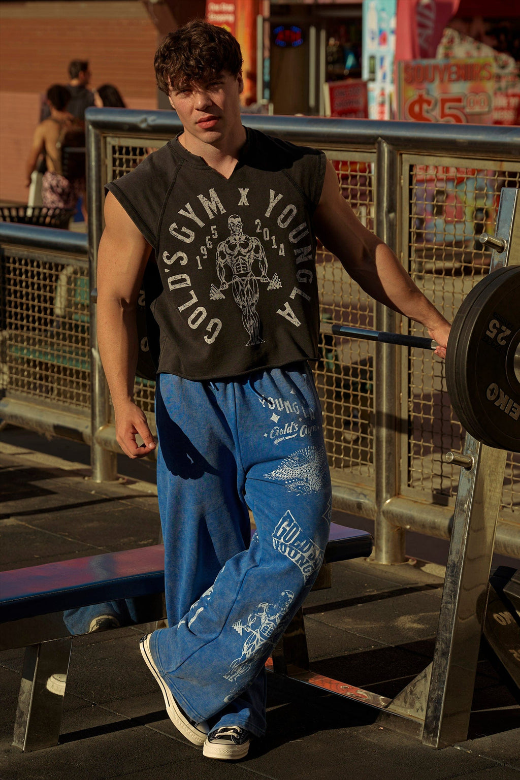 5069 - Golds Gym Retro Cut